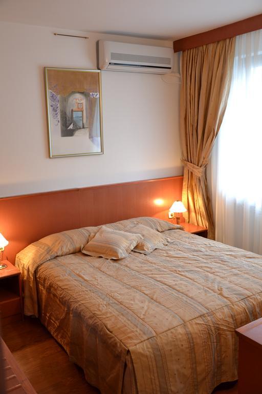 Hotel Dva Bisera Lagadin Bagian luar foto