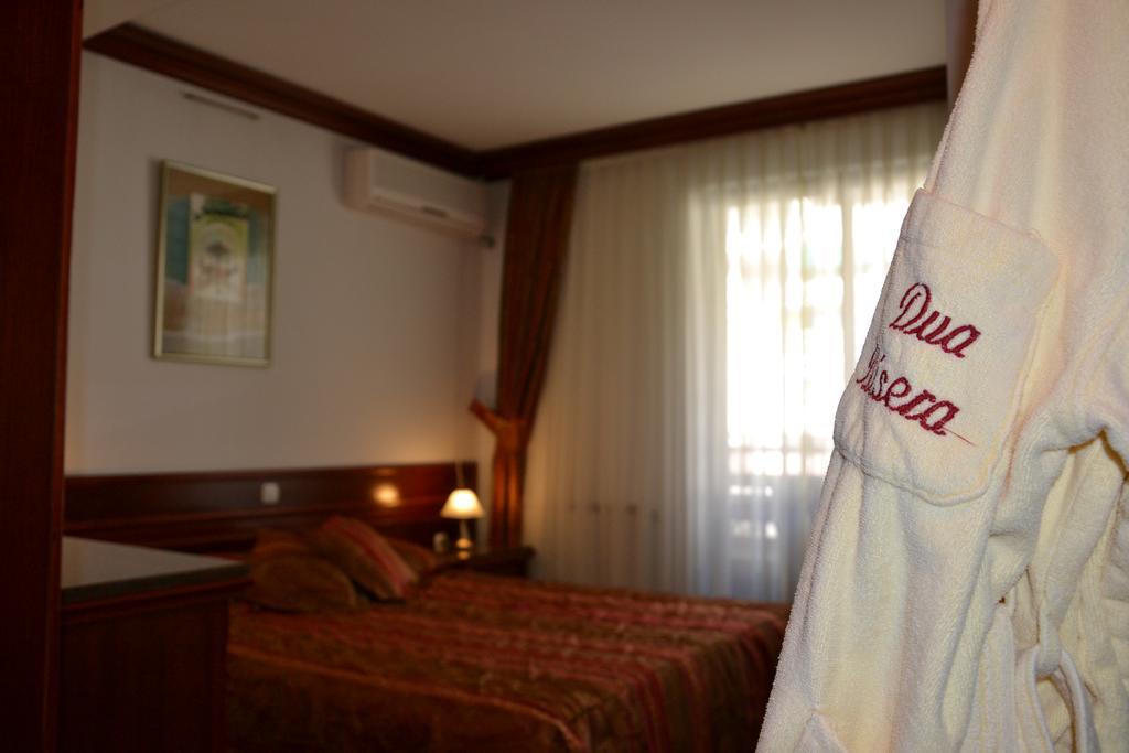 Hotel Dva Bisera Lagadin Bagian luar foto